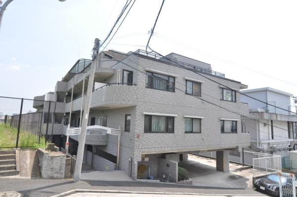 野毛山公園三和プラザ