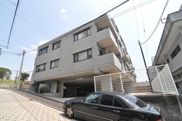 野毛山公園三和プラザ