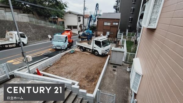 保土ヶ谷区釜台町 全2棟B号棟(前面道路含む現地写真)