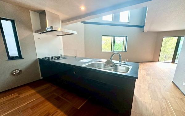 磯子区岡村4丁目　全6棟A号棟