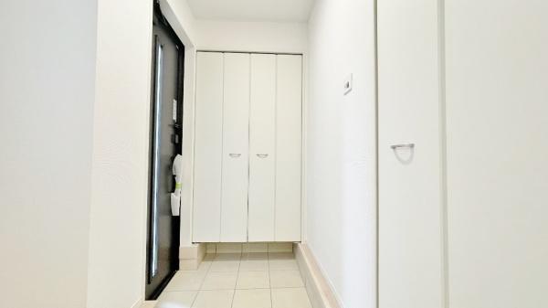 青葉区奈良町 全2棟2号棟(玄関)