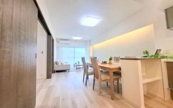 ニューシティ東戸塚南の街1号館(リビング)