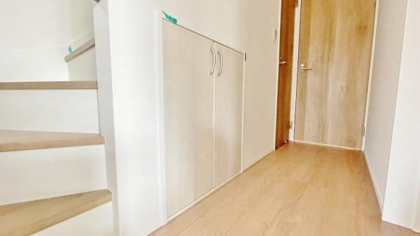 青葉区市ヶ尾町 全1棟(収納)