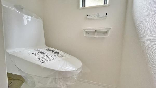 青葉区市ヶ尾町 全1棟(バス)