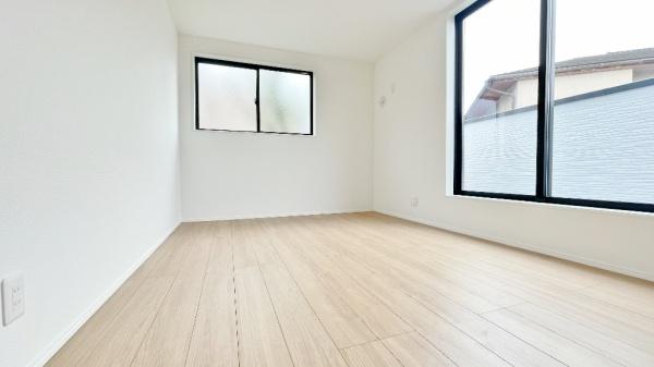 青葉区市ヶ尾町 全1棟(洋室)