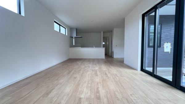 神奈川区白幡仲町1号棟(リビング)