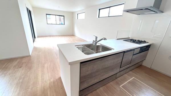 神奈川区白幡仲町1号棟(キッチン)