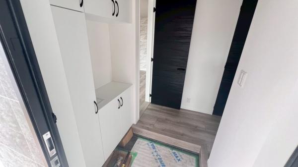 旭区鶴ヶ峰本町　全１棟