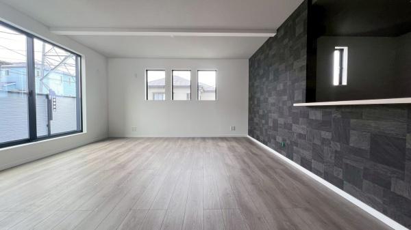 旭区鶴ヶ峰本町　全１棟