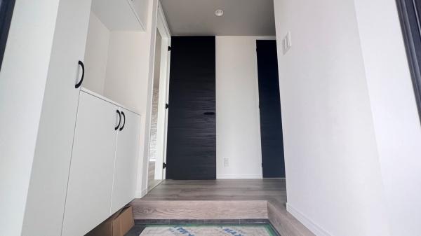 旭区鶴ヶ峰本町　全１棟