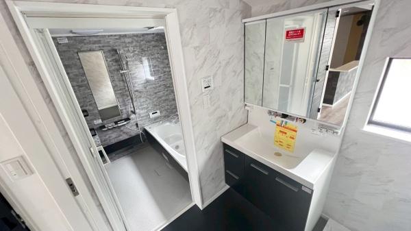 旭区鶴ヶ峰本町　全１棟