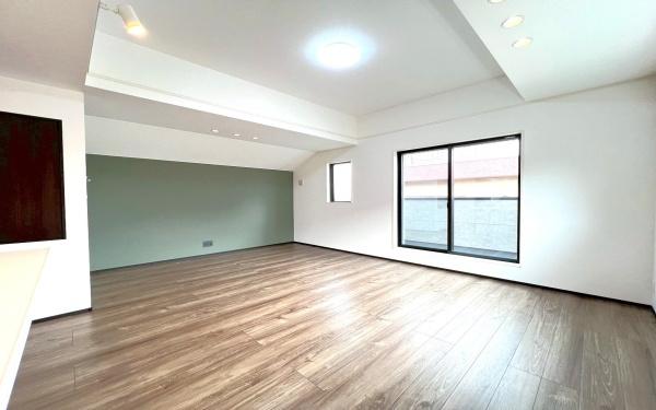 中区本牧荒井 全2棟B号棟(リビング)