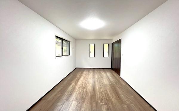 中区本牧荒井 全2棟B号棟(子供部屋)