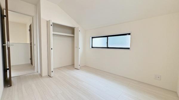 港北区下田町3丁目 全3棟2号棟(洋室)