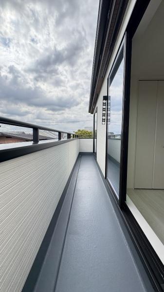 港北区下田町3丁目 全3棟2号棟(バルコニー)