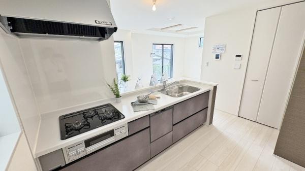 港北区下田町3丁目 全3棟2号棟(キッチン)