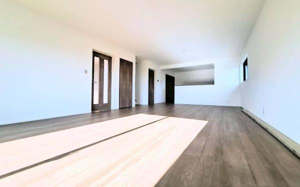 戸塚区小雀町　全2棟2号棟