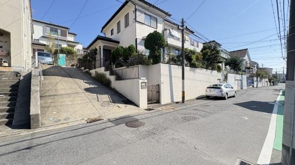 泉区中田東4丁目 全1棟(前面道路含む現地写真)