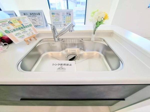 金沢区高舟台２丁目　全２棟１号棟