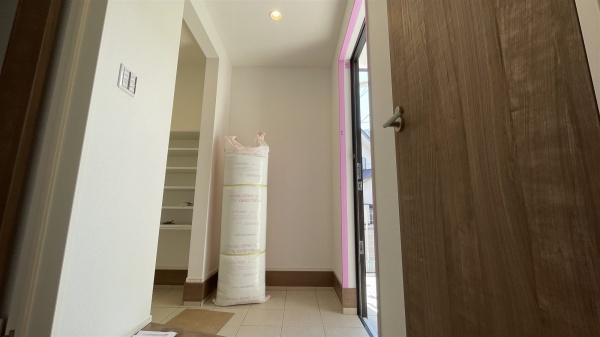 港南区笹下６丁目７期　全１棟