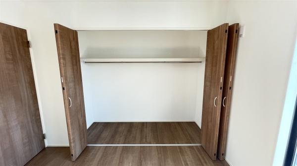 港南区笹下６丁目７期　全１棟