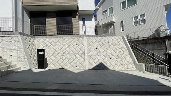 港南区笹下６丁目７期　全１棟