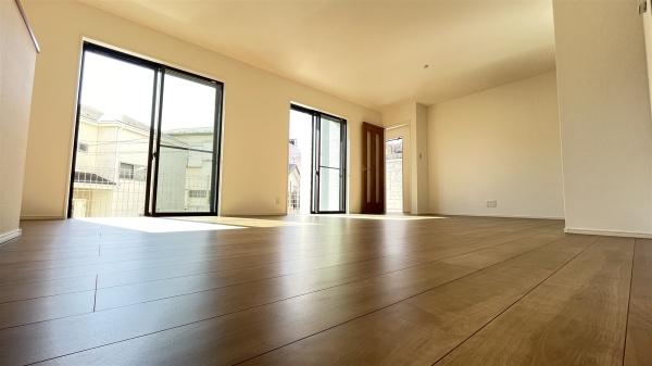 港南区笹下６丁目７期　全１棟