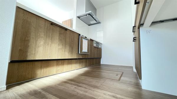 港南区笹下６丁目７期　全１棟