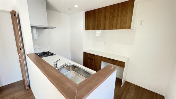 港南区笹下６丁目７期　全１棟