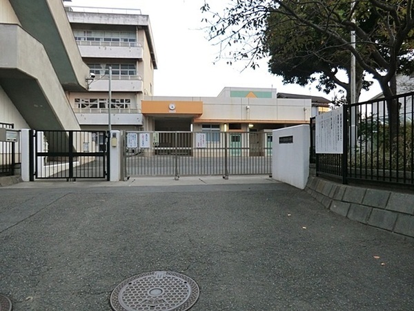 金沢区高舟台２丁目(横浜市立高舟台小学校)
