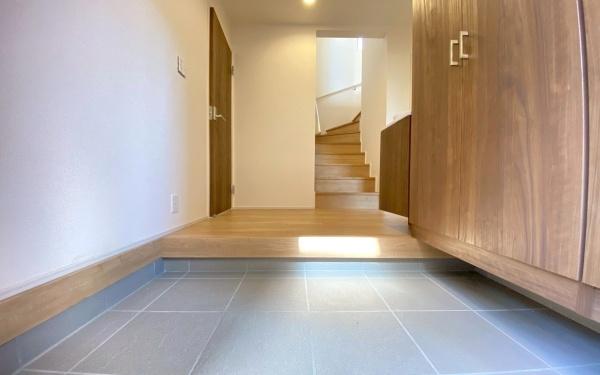 泉区上飯田町　全2棟2号棟