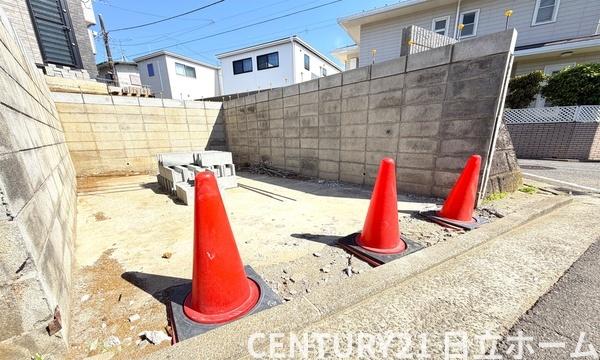 旭区白根６丁目　全２棟１号棟