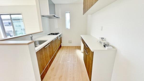 緑区北八朔町　全１棟１号棟