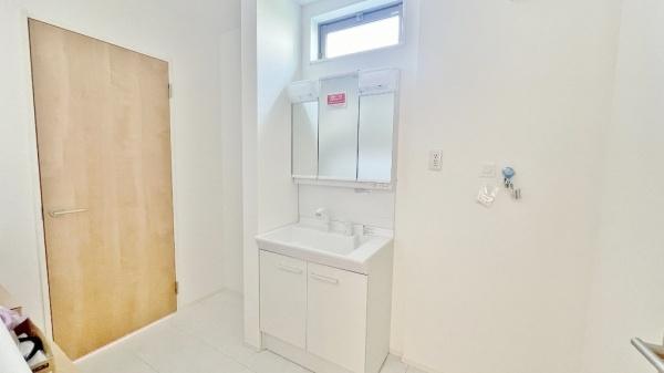 緑区北八朔町　全１棟１号棟