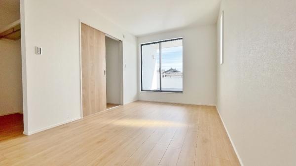 緑区北八朔町　全１棟１号棟