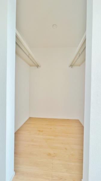 緑区北八朔町　全１棟１号棟