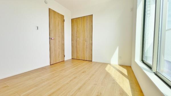 緑区北八朔町　全１棟１号棟