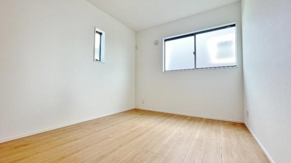 緑区北八朔町　全１棟１号棟