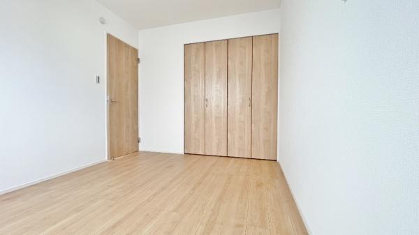 緑区北八朔町　全１棟１号棟