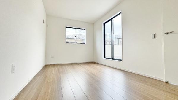 瀬谷区阿久和西４期　全３棟２号棟