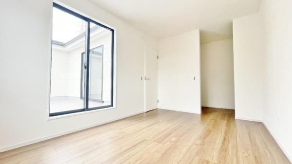 瀬谷区阿久和西４期　全３棟２号棟