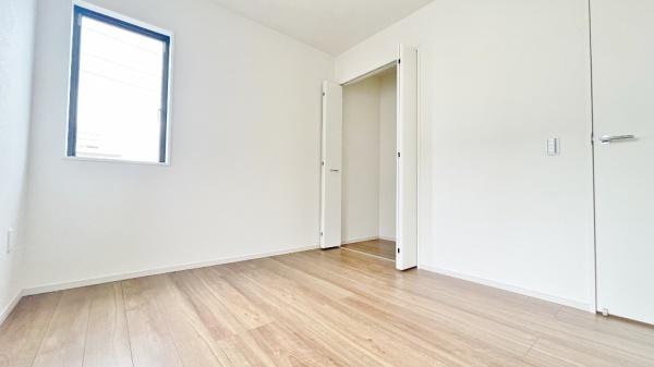 瀬谷区阿久和西４期　全３棟２号棟