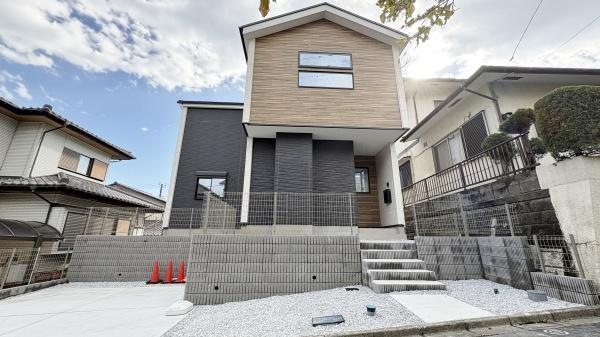 金沢区釜利谷西２丁目