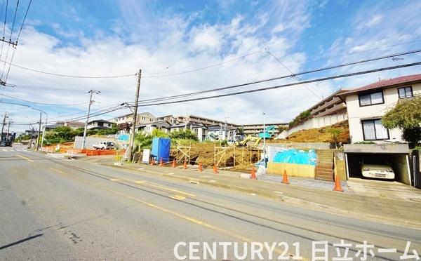 神奈川区菅田町　全３棟１号棟