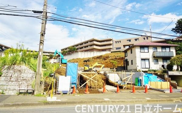神奈川区菅田町　全３棟１号棟