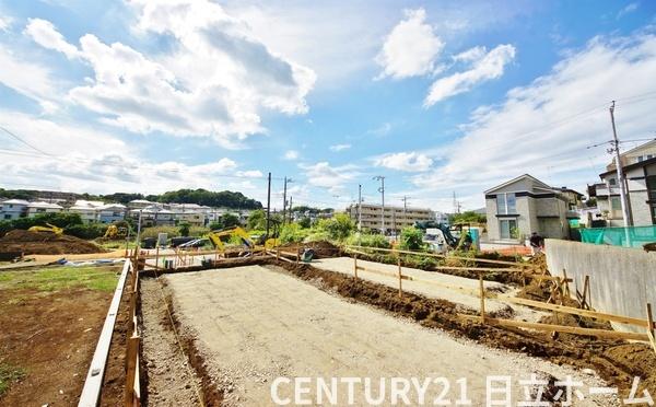 神奈川区菅田町　全３棟１号棟