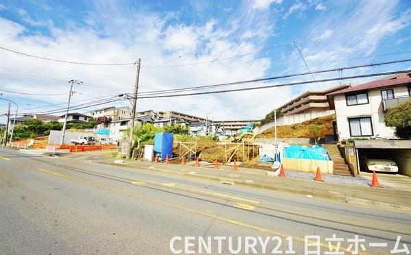 神奈川区菅田町　全３棟１号棟