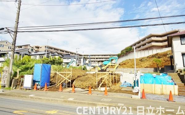神奈川区菅田町　全３棟１号棟