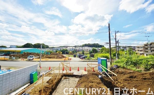 神奈川区菅田町　全３棟２号棟