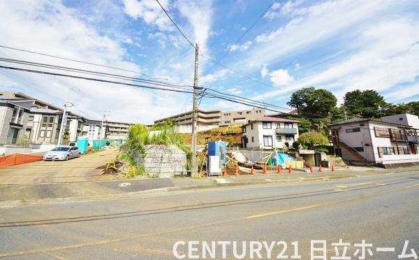 神奈川区菅田町　全３棟２号棟